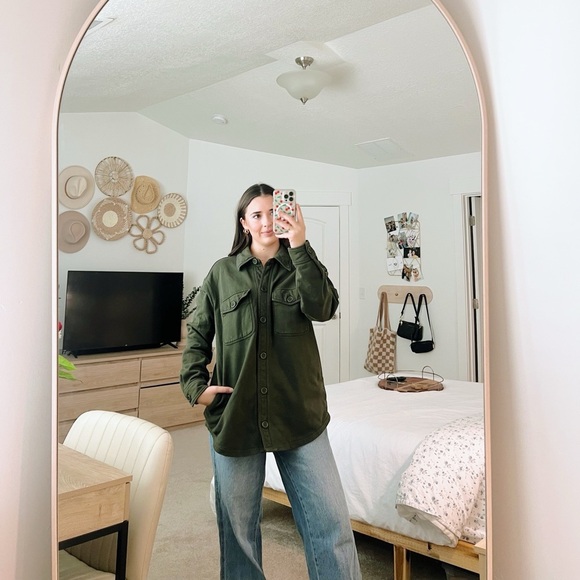 Good American Fleece Shirt Jacket - Picture 9 of 11